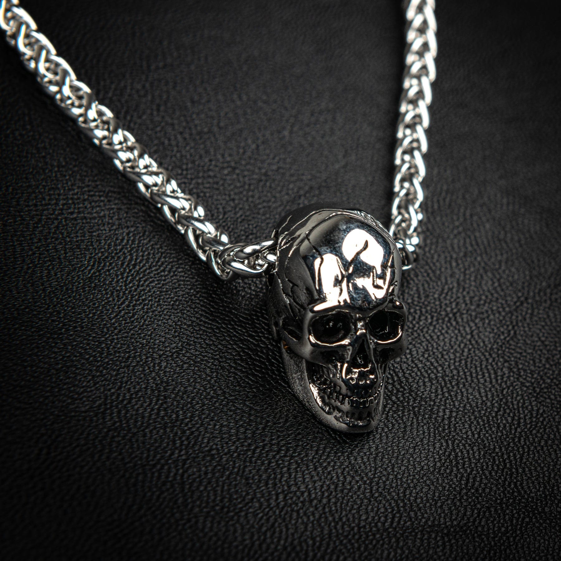 Wornstar Clothing Chain Necklace. Memento Skull Necklace