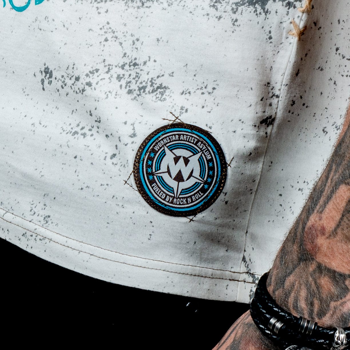 Wornstar Clothing Mens Skull T-Shirt Elegantly Wasted Mens Tee - Antique White