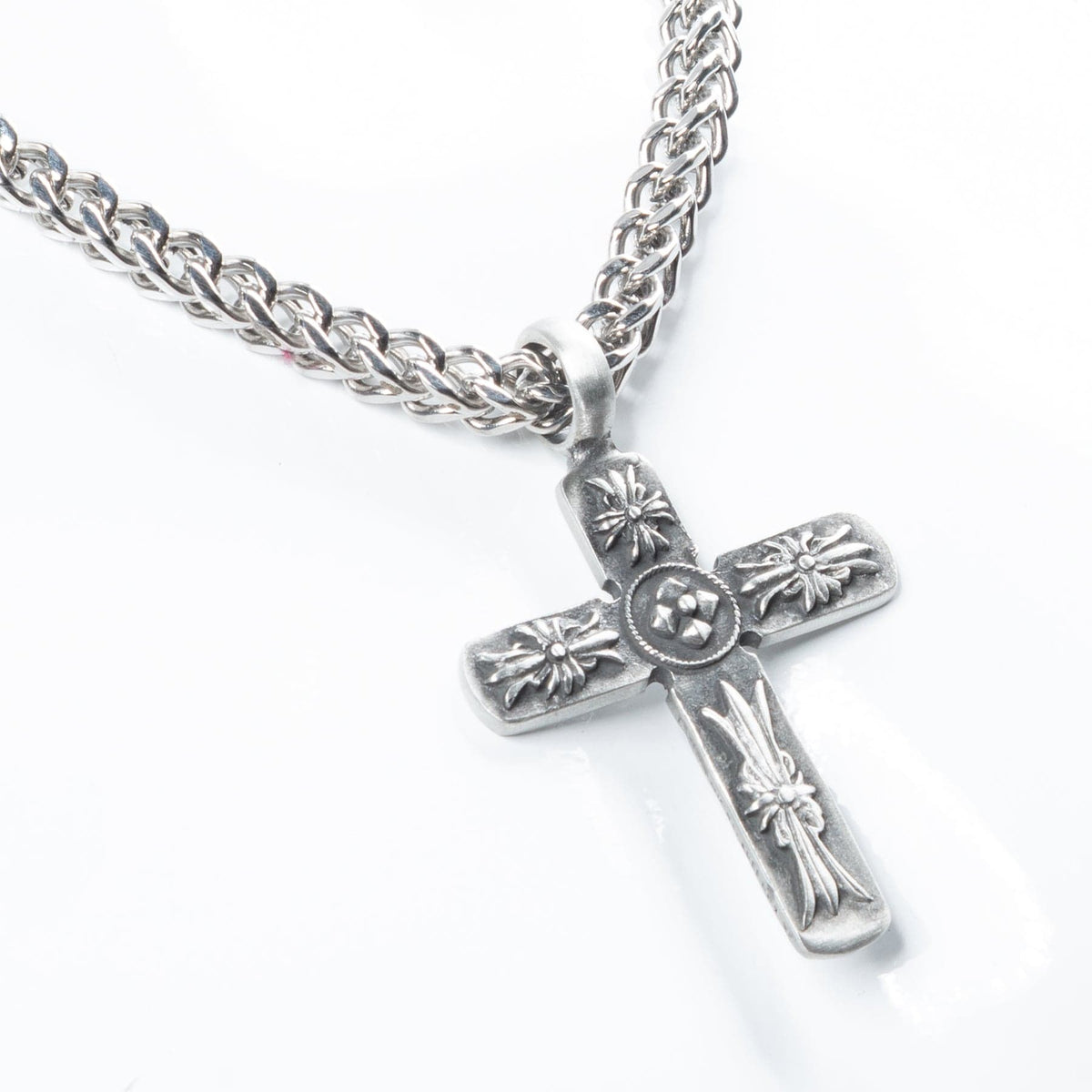 Custom Chop Shop Accessory Wornstar Custom Necklace Chain With Wheat Cross