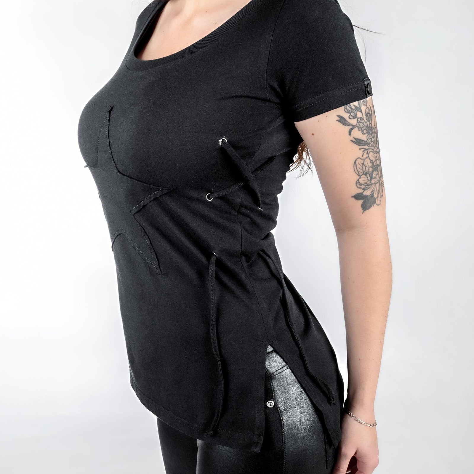 Sirens Collection T-Shirt Black Star Tee