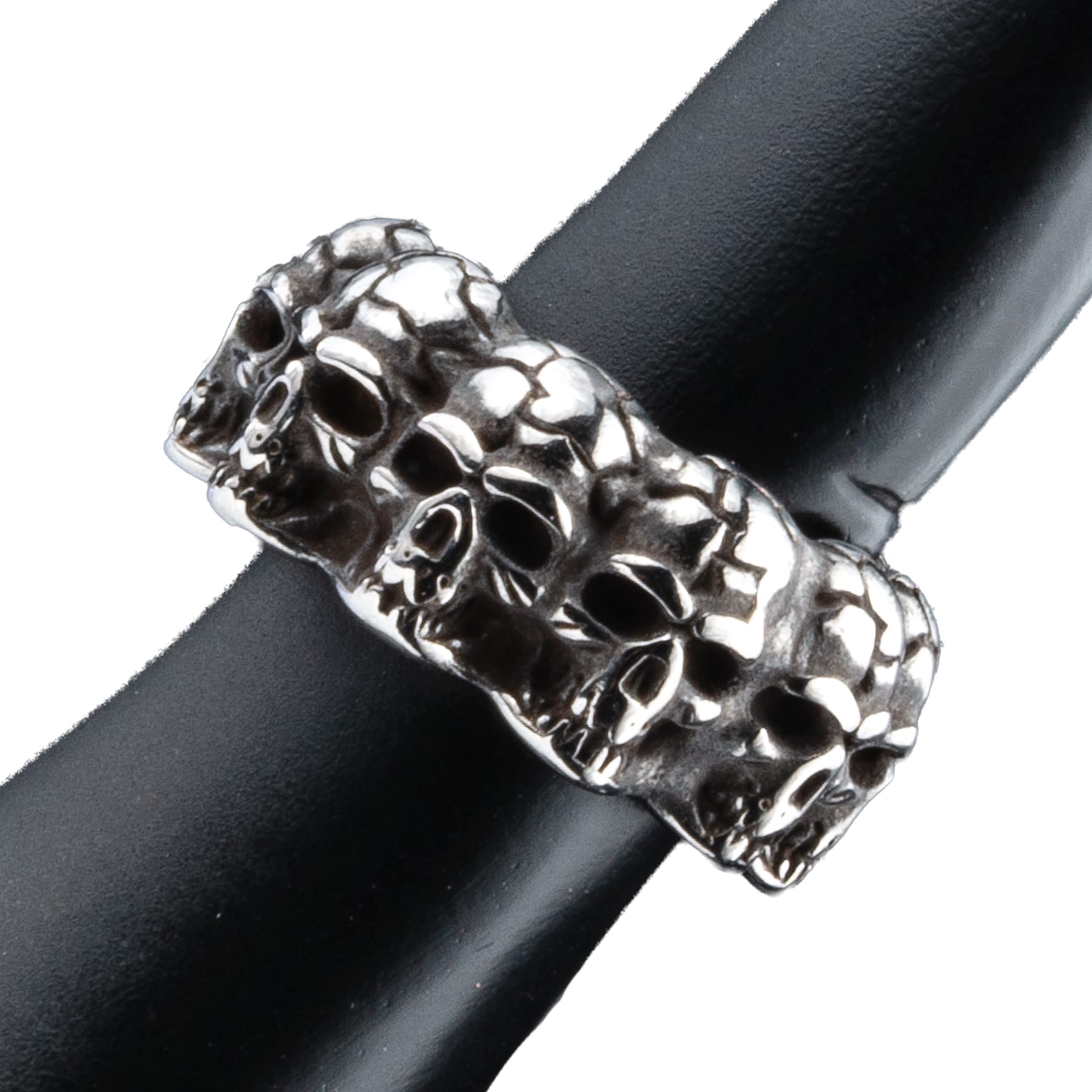 Wornstar Swag Accessory Eternity Skulls Ring