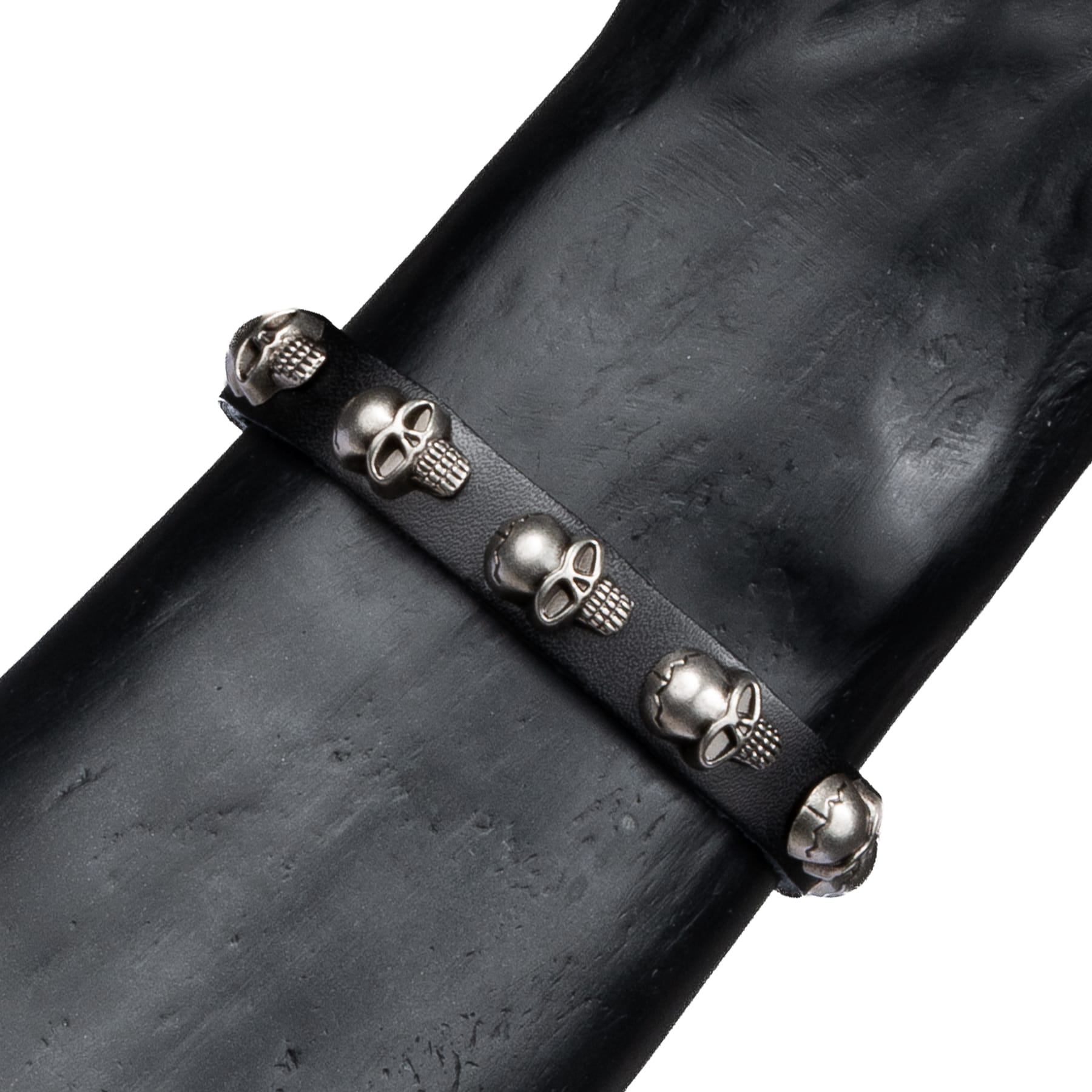 Wornstar Swag Bracelet Wornstar Bracelet - Black Leather Silver Skulls