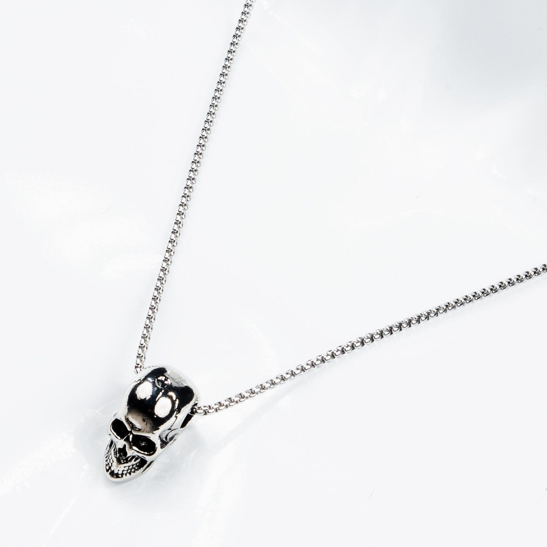 Wornstar Swag Necklace Wornstar Skull Necklace on Box Chain